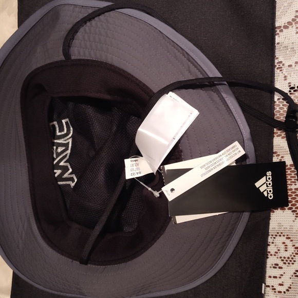 Adidas hat - Picture 2 of 5